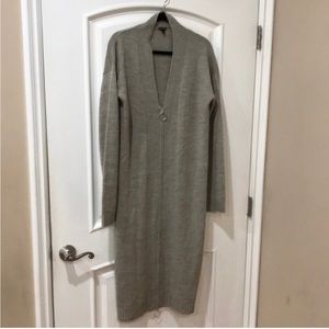 True Religion maxi zip up cardigan size L/G💐